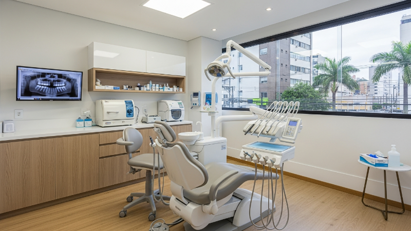 O Impacto da Tecnologia Digital nos Consultórios Odontológicos de Paranaguá